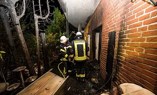 Teil einer Serie? Bei dem Brand an einem Mehrfamilienhaus am Fritz-Meister-Weg ist ein technischer Defekt als Ursache nicht ausgeschlossen, sagt der Brandsachverständige. - CHRISTIAN MATHIESEN Teil einer Serie? Bei dem Brand an einem Mehrfamilienhaus am Fritz-Meister-Weg ist ein technischer Defekt als Ursache nicht ausgeschlossen, sagt der Brandsachverständige. - CHRISTIAN MATHIESEN