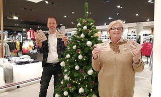 Jens Klingemann, Geschäftsführer Mode- und Sporthaus Klingemann, und Barbara Menne-Potthast, Dehoga-Ortsverbandsvorsitzende. - privat Jens Klingemann, Geschäftsführer Mode- und Sporthaus Klingemann, und Barbara Menne-Potthast, Dehoga-Ortsverbandsvorsitzende. - privat