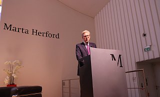Theo Koll, Leiter des ZDF-Hauptstadtstudios Berlin, schätzte in seinem Vortrag ein ob Macron ein Reformrennfahrer oder ein Ikarus sei - Jan-Henrik Gerdener Theo Koll, Leiter des ZDF-Hauptstadtstudios Berlin, schätzte in seinem Vortrag ein ob Macron ein Reformrennfahrer oder ein Ikarus sei - Jan-Henrik Gerdener