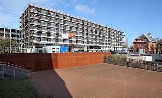 Der Käthe-Elsbach-Platz ist so gut wie fertig. - Frank-Michael Kiel-Steinkamp Der Käthe-Elsbach-Platz ist so gut wie fertig. - Frank-Michael Kiel-Steinkamp