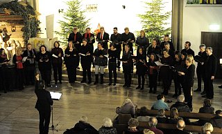 Erstmals gab der Ehemaligenchor des IKG im vergangenen Jahr ein Weihnachtskonzert. - Sandra Siegemund Erstmals gab der Ehemaligenchor des IKG im vergangenen Jahr ein Weihnachtskonzert. - Sandra Siegemund