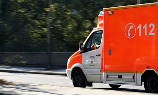 Im Rettungswagen randalierte ein 37-jähriger, stark blutender Mann aus Bad Oeynhausen nach einem vergeblichen Suizidversuch. - Pixabay Im Rettungswagen randalierte ein 37-jähriger, stark blutender Mann aus Bad Oeynhausen nach einem vergeblichen Suizidversuch. - Pixabay