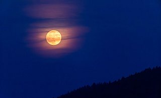 Wetteraussichten beim Erdbeermond sind gut. - Philipp von Ditfurth/dpa Wetteraussichten beim Erdbeermond sind gut. - Philipp von Ditfurth/dpa