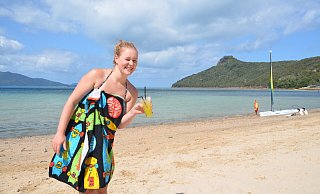 Am Strand fühlt sich Sarah Seeberg wohl. Schon bald möchte sie in Australien leben. - Sarah Seeberg Am Strand fühlt sich Sarah Seeberg wohl. Schon bald möchte sie in Australien leben. - Sarah Seeberg