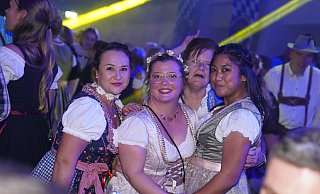 Der Löschzug Schweicheln-Bermbeck hatte zum Oktoberfest geladen. - Yvonne Gottschlich Der Löschzug Schweicheln-Bermbeck hatte zum Oktoberfest geladen. - Yvonne Gottschlich