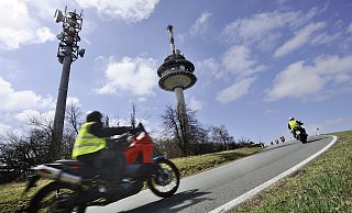 Bei Motorradfahrern beliebt: Die Strecke zum Köterberg. Doch die Anwohner protestieren. - Karl-Heinz Krull Bei Motorradfahrern beliebt: Die Strecke zum Köterberg. Doch die Anwohner protestieren. - Karl-Heinz Krull