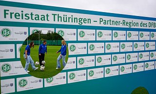 Thüringen wird Partnerregion des DFB. - Hendrik Schmidt/dpa Thüringen wird Partnerregion des DFB. - Hendrik Schmidt/dpa