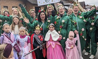 Der Beverunger Kinderumzug ist der größte im Weserbergland. - Burkhard Battran Der Beverunger Kinderumzug ist der größte im Weserbergland. - Burkhard Battran