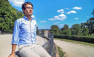 Onur Ocak mag den Blick über die Stadt. Regelmäßig joggt er auf den Johannisberg. - Sarah Jonek Onur Ocak mag den Blick über die Stadt. Regelmäßig joggt er auf den Johannisberg. - Sarah Jonek