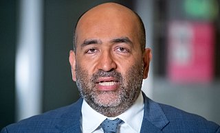 Omid Nouripour ist der erste, der seine Kandidatur für den Parteivorsitz der Grünen offiziell erklärt. - Foto: Bernd von Jutrczenka/dpa Omid Nouripour ist der erste, der seine Kandidatur für den Parteivorsitz der Grünen offiziell erklärt. - Foto: Bernd von Jutrczenka/dpa