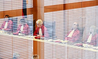 Als überwiegend verfassungsgemäß stuft das Bundesverfassungsgericht das neue Wahlrecht ein. - Uli Deck/dpa Als überwiegend verfassungsgemäß stuft das Bundesverfassungsgericht das neue Wahlrecht ein. - Uli Deck/dpa