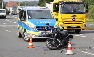 An der Harley entstand Totalschaden. - Charlotte Mahncke An der Harley entstand Totalschaden. - Charlotte Mahncke