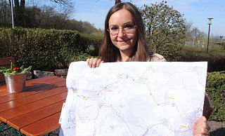 Projektleiterin Jelena Delic von Straßen NRW erläutert die Besonderheiten der Gesamtverbindung. - Burkhard Battran Projektleiterin Jelena Delic von Straßen NRW erläutert die Besonderheiten der Gesamtverbindung. - Burkhard Battran