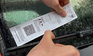 Nur weil die regulären Parkplätze fehlen, hat man kein Anrecht darauf, im Halteverbot zu stehen, sagt die Stadt. - Andreas Zobe Nur weil die regulären Parkplätze fehlen, hat man kein Anrecht darauf, im Halteverbot zu stehen, sagt die Stadt. - Andreas Zobe