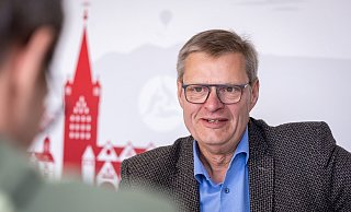 PBSV-Oberst Bernd Zengerling äußert sich Gespräch in der Redaktion zu aktuellen Themen, die die Paderborner Schützen bewegen. - Niklas Tüns PBSV-Oberst Bernd Zengerling äußert sich Gespräch in der Redaktion zu aktuellen Themen, die die Paderborner Schützen bewegen. - Niklas Tüns