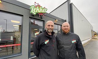 Alexander (l.) und Juri Krekker betreiben neben vier Burgerwagen nun auch einen festen Standort an der Mindener Straße. - Nicole Sielermann Alexander (l.) und Juri Krekker betreiben neben vier Burgerwagen nun auch einen festen Standort an der Mindener Straße. - Nicole Sielermann