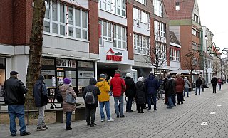 Seit Mittwoch wird im ehemaligen Saturn-Gebäude in Herford geimpft. - Frank-Michael Kiel-Steinkamp Seit Mittwoch wird im ehemaligen Saturn-Gebäude in Herford geimpft. - Frank-Michael Kiel-Steinkamp