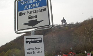 Auf dem Pendlerparkplatz "Unterm Wilhelm" soll ein Autofahrer einen 38-jährigen Mindener körperlich attackiert haben. MT-Archivfoto: Dirk Haunhorst - Haunhorst Dirk Auf dem Pendlerparkplatz "Unterm Wilhelm" soll ein Autofahrer einen 38-jährigen Mindener körperlich attackiert haben. MT-Archivfoto: Dirk Haunhorst - Haunhorst Dirk
