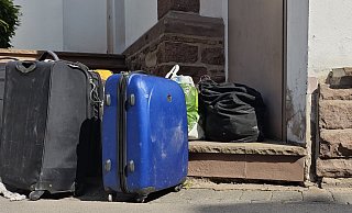 Das Hab und Gut der Bewohnerinnen und Bewohner, die das Gebäude in Lüchtringen verlassen mussten. - Svenja Ludwig Das Hab und Gut der Bewohnerinnen und Bewohner, die das Gebäude in Lüchtringen verlassen mussten. - Svenja Ludwig