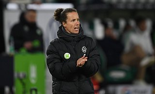 Übernimmt interimsweise die Fußballerinnen des VfL Wolfsburg: Sabrina Eckhoff. - Swen Pförtner/dpa Übernimmt interimsweise die Fußballerinnen des VfL Wolfsburg: Sabrina Eckhoff. - Swen Pförtner/dpa