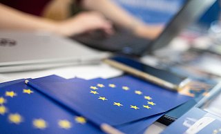Im Vorfeld der Europawahl hat ein Bündnis aus Unternehmen aufgerufen, sich gegen Extremismus und Rassismus zu stellen. - Marijan Murat/dpa Im Vorfeld der Europawahl hat ein Bündnis aus Unternehmen aufgerufen, sich gegen Extremismus und Rassismus zu stellen. - Marijan Murat/dpa