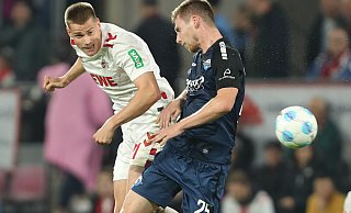 FC-Stürmer Steffen Tigges (l.) liefert sich ein Kopfballduell mit SCP-Verteidiger Tjark Scheller. Womöglich sind beide demnächst Teamkollegen. - picture alliance / DeFodi Images FC-Stürmer Steffen Tigges (l.) liefert sich ein Kopfballduell mit SCP-Verteidiger Tjark Scheller. Womöglich sind beide demnächst Teamkollegen. - picture alliance / DeFodi Images