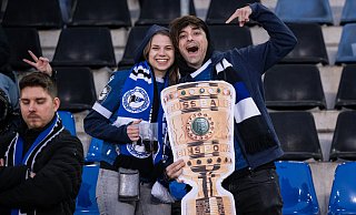 "Berlin, Berlin, wir fahren nach Berlin": Zehntausende Fans von Arminia Bielefeld werden am 24. Mai anlässlich des DFB-Pokal-Finales in der deutschen Hauptstadt sein. - Teresa Kröger "Berlin, Berlin, wir fahren nach Berlin": Zehntausende Fans von Arminia Bielefeld werden am 24. Mai anlässlich des DFB-Pokal-Finales in der deutschen Hauptstadt sein. - Teresa Kröger