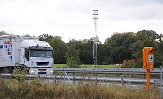 Das Foto zeigt den neuen Funkmast an der A33 in Borgholzhausen. - Anja Hanneforth Das Foto zeigt den neuen Funkmast an der A33 in Borgholzhausen. - Anja Hanneforth