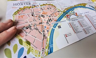 Der kleine Faltplan des LGS-Geländes soll noch um wichtige Hinweise zur Barrierefreiheit ergänzt werden, kündigte Claudia Koch an. - Simone Flörke Der kleine Faltplan des LGS-Geländes soll noch um wichtige Hinweise zur Barrierefreiheit ergänzt werden, kündigte Claudia Koch an. - Simone Flörke