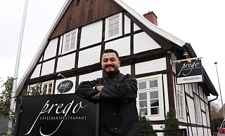 Niko Dushkja eröffnet am 14. Januar am Doktorplatz in Rheda im Kreis Gütersloh das Cafe-Bar-Restaurant "Prego". Der 24-Jährige Koch, der seinen Beruf auf Langeoog gelernt hat, bietet eine gehobene mediterrane Küche an. - Marion Pokorra-Brockschmidt Niko Dushkja eröffnet am 14. Januar am Doktorplatz in Rheda im Kreis Gütersloh das Cafe-Bar-Restaurant "Prego". Der 24-Jährige Koch, der seinen Beruf auf Langeoog gelernt hat, bietet eine gehobene mediterrane Küche an. - Marion Pokorra-Brockschmidt