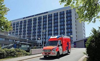 An den Kreiskliniken Herford-Bünde ist die Pflege der Bereich mit den meisten Beschäftigten. Rund 900 Mitarbeiterinnen und Mitarbeiter unterstehen der Pflegedirektorin. - Frank-Micheal Kiel-Steinkamp An den Kreiskliniken Herford-Bünde ist die Pflege der Bereich mit den meisten Beschäftigten. Rund 900 Mitarbeiterinnen und Mitarbeiter unterstehen der Pflegedirektorin. - Frank-Micheal Kiel-Steinkamp