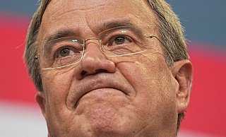 Eine deutliche Mehrheit der Deutschen würde einen Rücktritt von Armin Laschet von allen seinen politischen Ämtern begrüßen. - Foto: Michael Kappeler/dpa Eine deutliche Mehrheit der Deutschen würde einen Rücktritt von Armin Laschet von allen seinen politischen Ämtern begrüßen. - Foto: Michael Kappeler/dpa