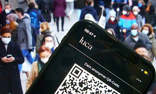 Die App Luca soll digitale Kontaktnachverfolgung ermöglichen. - picture alliance / SVEN SIMON Die App Luca soll digitale Kontaktnachverfolgung ermöglichen. - picture alliance / SVEN SIMON