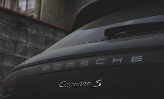 Der Mann im Porsche Cayenne gab den Beamten bereitwillig seine Adresse. Doch dort wurde es peinlich für den 32-Jährigen. - Symbolfoto: pixabay / Creative Commons Der Mann im Porsche Cayenne gab den Beamten bereitwillig seine Adresse. Doch dort wurde es peinlich für den 32-Jährigen. - Symbolfoto: pixabay / Creative Commons