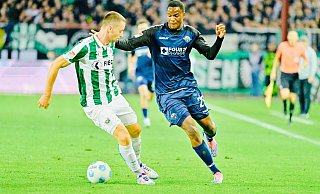 SCP-Joker Ilyas Ansah (r.) erzielte mit einem Treffer der Marke "Tor des Monats" das 3:2 für Paderborn, war aber am Ende dennoch tief enttäuscht. - Besim Mazhiqi SCP-Joker Ilyas Ansah (r.) erzielte mit einem Treffer der Marke "Tor des Monats" das 3:2 für Paderborn, war aber am Ende dennoch tief enttäuscht. - Besim Mazhiqi