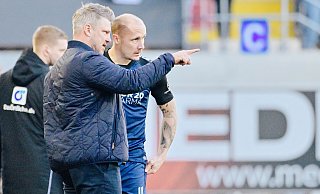 Sven Michel (rechts) wurde im Spiel gegen Hertha BSC von Trainer Lukas Kwasniok eingewechselt und erzielte für seinen SC Paderborn den Anschlusstreffer. - Besim Mazhiqi Sven Michel (rechts) wurde im Spiel gegen Hertha BSC von Trainer Lukas Kwasniok eingewechselt und erzielte für seinen SC Paderborn den Anschlusstreffer. - Besim Mazhiqi
