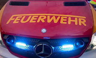 In Gütersloh Blankenhagen stand in der Nacht zu Mittwoch ein Pkw in Flammen. - Symbolfoto: Niklas Tüns In Gütersloh Blankenhagen stand in der Nacht zu Mittwoch ein Pkw in Flammen. - Symbolfoto: Niklas Tüns
