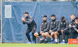 Lukas Kwasniok (l.) und sein Trainerteam baten die Spieler des SC Paderborn am Montag erstmals wieder zum Training. - Besim Mazhiqi Lukas Kwasniok (l.) und sein Trainerteam baten die Spieler des SC Paderborn am Montag erstmals wieder zum Training. - Besim Mazhiqi