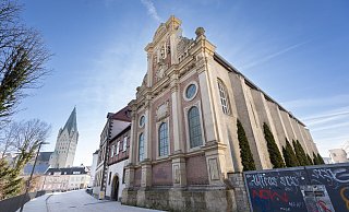 Das Michaelskloster nahe dem Paderborner Dom bietet Gäste eine Übernachtungsmöglichkeit. - Niklas Tüns Das Michaelskloster nahe dem Paderborner Dom bietet Gäste eine Übernachtungsmöglichkeit. - Niklas Tüns