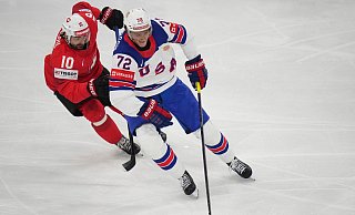 Die USA und die Schweiz lieferten sich ein packendes WM-Finale. - Petr David Josek/AP/dpa Die USA und die Schweiz lieferten sich ein packendes WM-Finale. - Petr David Josek/AP/dpa
