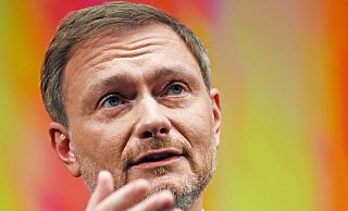 FDP-Chef Christian Lindner grenzt seine Parteien klar von den anderen ab. - Foto: Uli Deck/dpa FDP-Chef Christian Lindner grenzt seine Parteien klar von den anderen ab. - Foto: Uli Deck/dpa