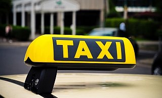 Der Täter schuldete dem Taxifahrer lediglich knapp 20 Euro. - (Symbolbild) Pixabay Der Täter schuldete dem Taxifahrer lediglich knapp 20 Euro. - (Symbolbild) Pixabay