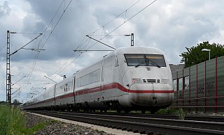 Der Ausbau der ICE-Trasse zwischen Bielefeld und Hannover sorgt derzeit für viele Debatten in OWL. - picture alliance Der Ausbau der ICE-Trasse zwischen Bielefeld und Hannover sorgt derzeit für viele Debatten in OWL. - picture alliance