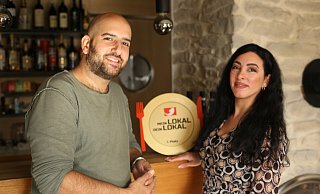 Erkan Yilmaz mit seiner Frau Seyhan Güzel. - Lena Kley Erkan Yilmaz mit seiner Frau Seyhan Güzel. - Lena Kley