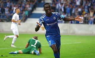 Sirlord Conteh steht angeblich vor einem Wechsel zum SC Paderborn. Hier jubelt der Magdeburger Flügelstürmer über einen seiner beiden Treffer, die er im DFB-Pokal gegen seinen Ex-Klub St. Pauli erzielte. - picture alliance Sirlord Conteh steht angeblich vor einem Wechsel zum SC Paderborn. Hier jubelt der Magdeburger Flügelstürmer über einen seiner beiden Treffer, die er im DFB-Pokal gegen seinen Ex-Klub St. Pauli erzielte. - picture alliance