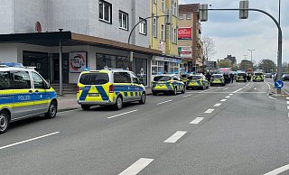 Die Polizei zeigt Präsenz. - Patrick Schwemling Die Polizei zeigt Präsenz. - Patrick Schwemling