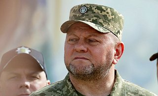 Bei seinen Soldaten und in der Bevölkerung war Walerij Saluschnyj äußerst beliebt. - Uncredited/Ukrainian Presidential Press Office/AP/dpa Bei seinen Soldaten und in der Bevölkerung war Walerij Saluschnyj äußerst beliebt. - Uncredited/Ukrainian Presidential Press Office/AP/dpa