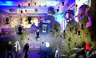 Als höchst vernetzt erweist sich die Clankriminalität als Unterbereich der Organisierten Kriminalität in NRW. - Montage/Andreas Frücht Als höchst vernetzt erweist sich die Clankriminalität als Unterbereich der Organisierten Kriminalität in NRW. - Montage/Andreas Frücht