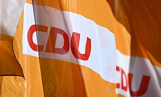 In der CDU ist strittig, wie groß die Rolle sein soll, die die Parteibasis bei dem anstehenden Generationenwechsel spielt. - Foto: Hendrik Schmidt/dpa-Zentralbild/dpa In der CDU ist strittig, wie groß die Rolle sein soll, die die Parteibasis bei dem anstehenden Generationenwechsel spielt. - Foto: Hendrik Schmidt/dpa-Zentralbild/dpa