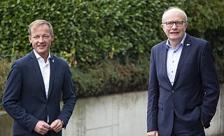 Daniel Sieveke (l.) und Bernhard Hoppe-Biermeyer weisen darauf hin, dass die Schulträger im Kreis Paderborn noch bis Ende Februar insgesamt 3,4 Millionen Euro für den Ganztagsausbau beantragen können. - CDU Daniel Sieveke (l.) und Bernhard Hoppe-Biermeyer weisen darauf hin, dass die Schulträger im Kreis Paderborn noch bis Ende Februar insgesamt 3,4 Millionen Euro für den Ganztagsausbau beantragen können. - CDU